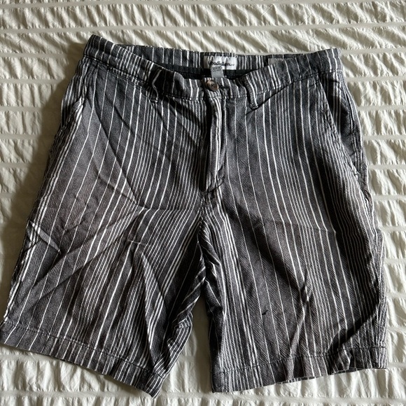 Goodfellow & co linden flat front shorts size 30 - Picture 1 of 3
